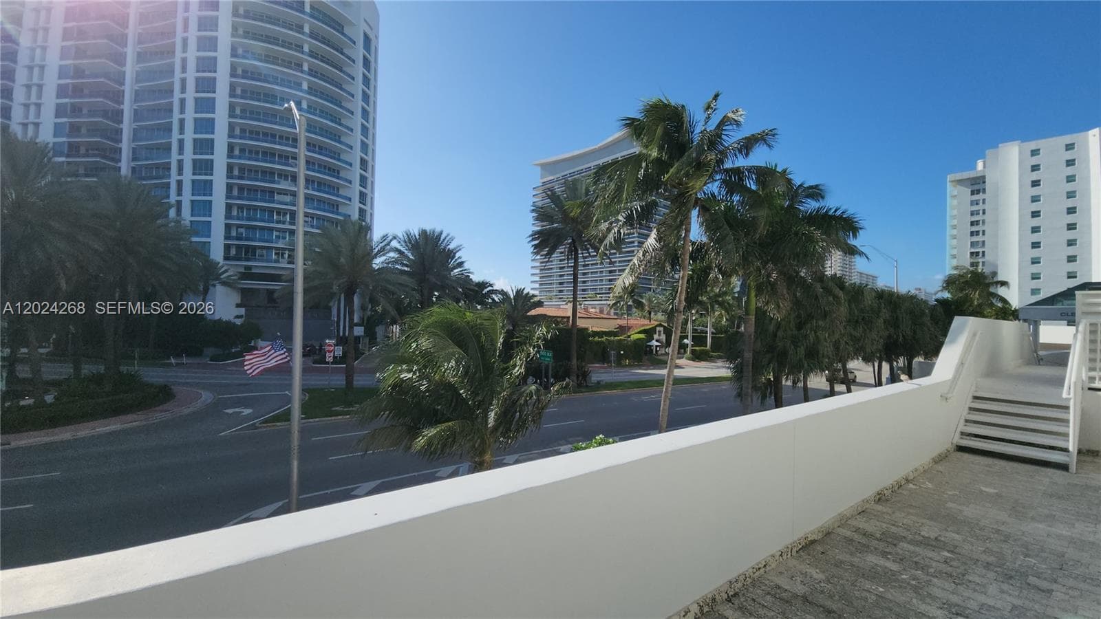 A12024268 — Miami Beach — 47