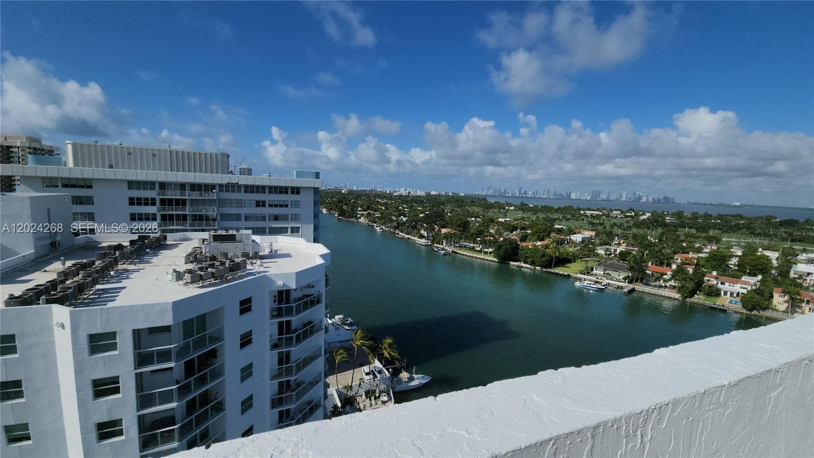 A12024268 — Miami Beach — 57