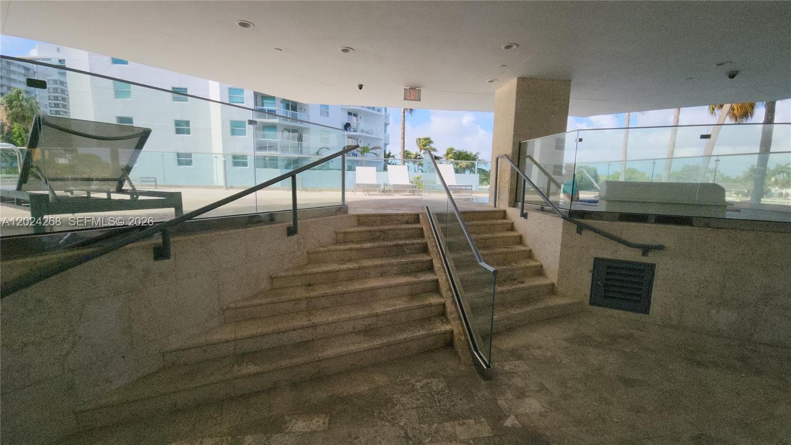 A12024268 — Miami Beach — 61