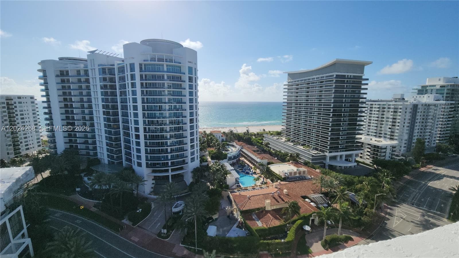 A12024268 — Miami Beach — 49