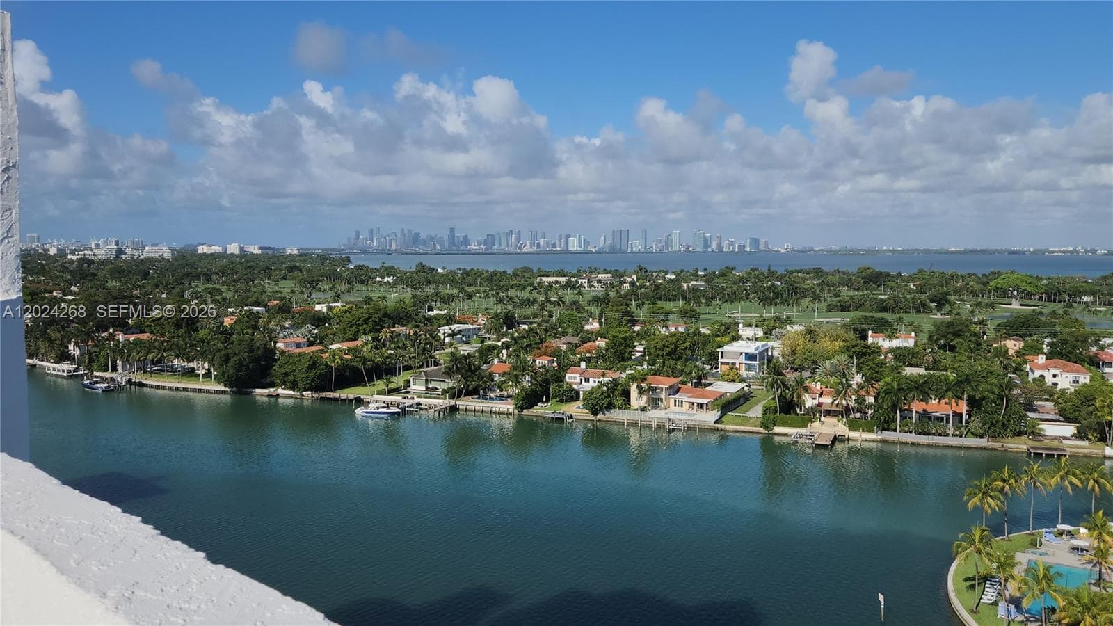 A12024268 — Miami Beach — 51