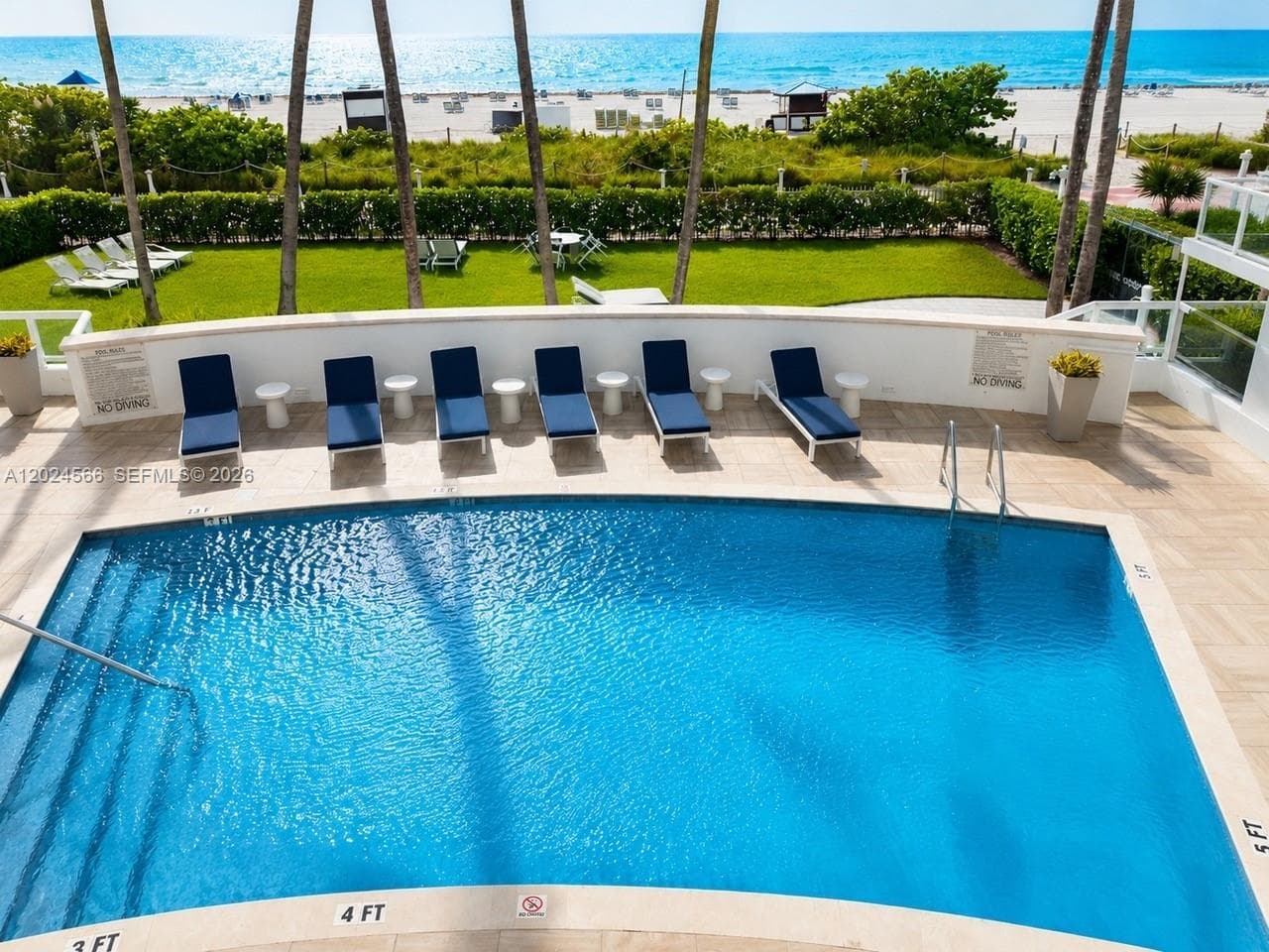A12024566 — Miami Beach — 16