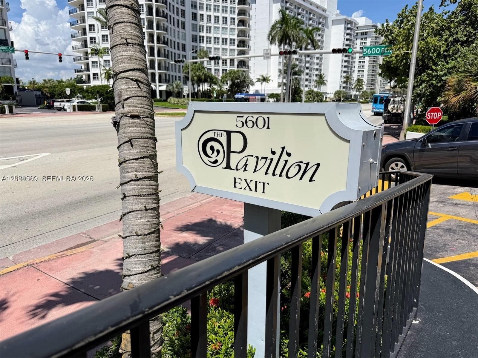 A12024589 — Miami Beach