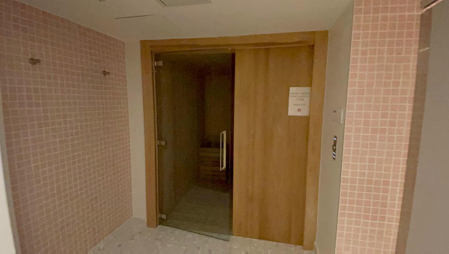 B26032477 — Miami Beach — 39