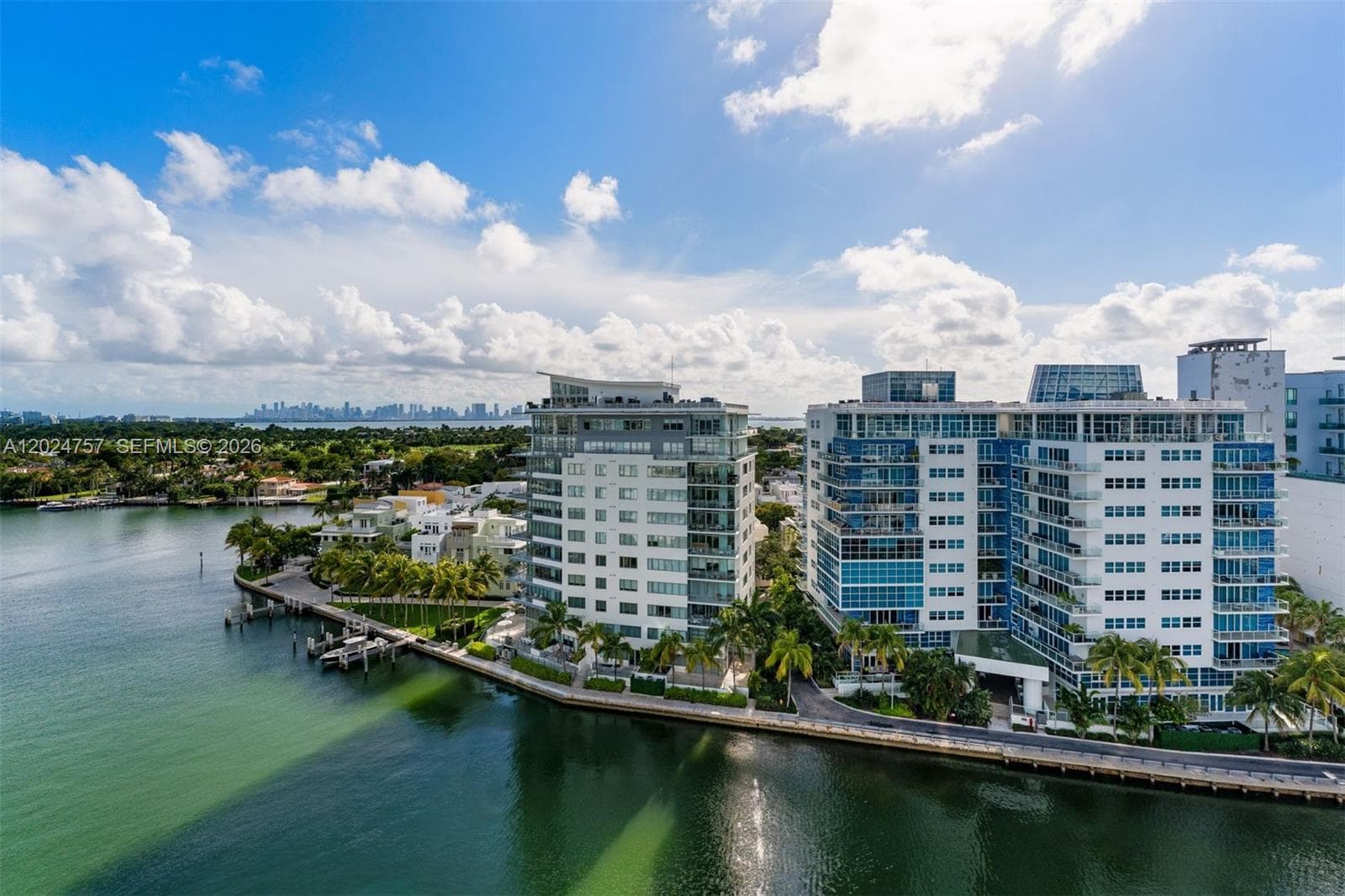 A12024757 — Miami Beach