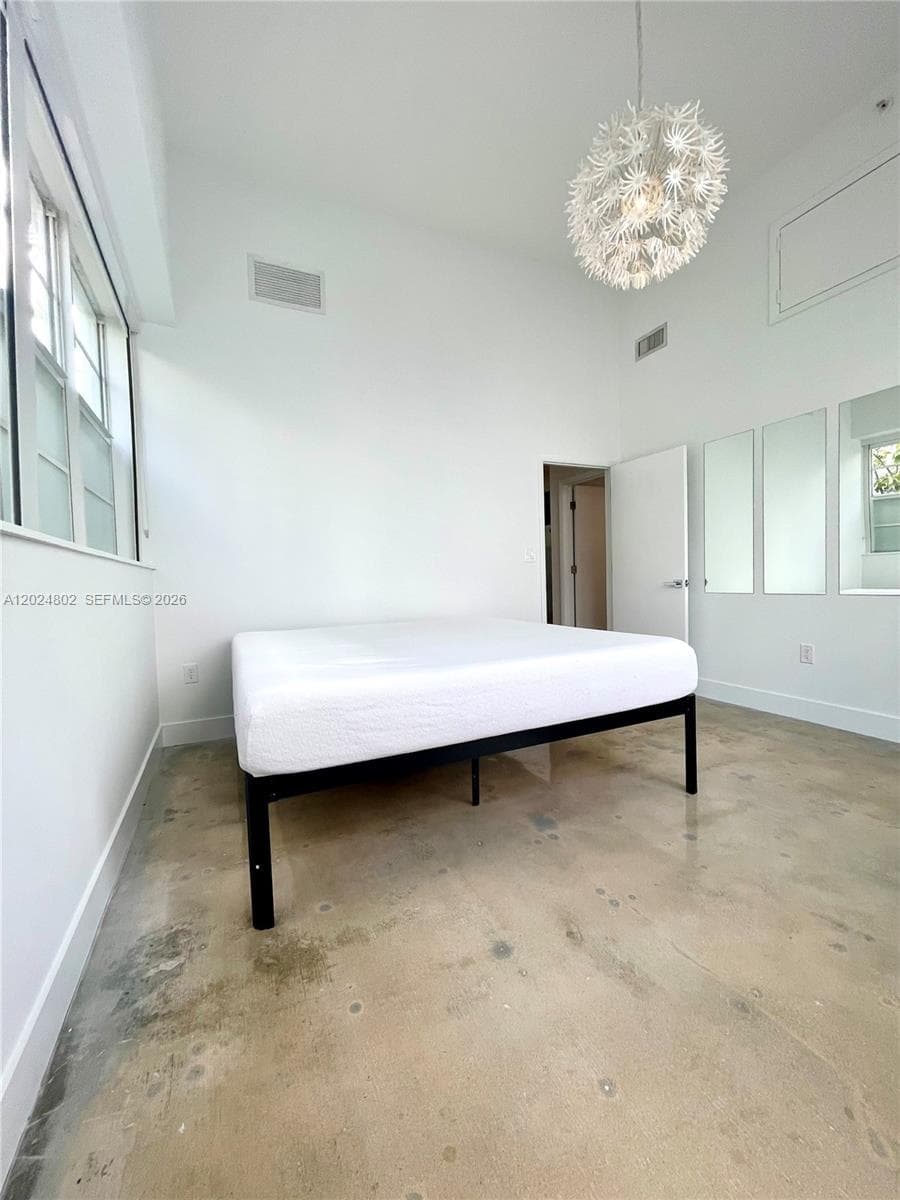 A12024802 — Miami Beach — 21