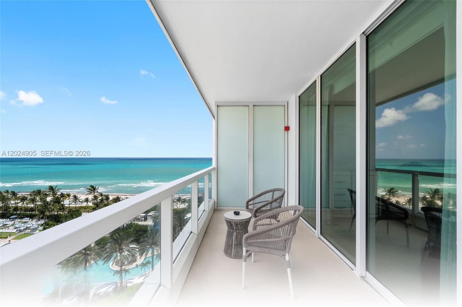 A12024905 — Miami Beach — 3