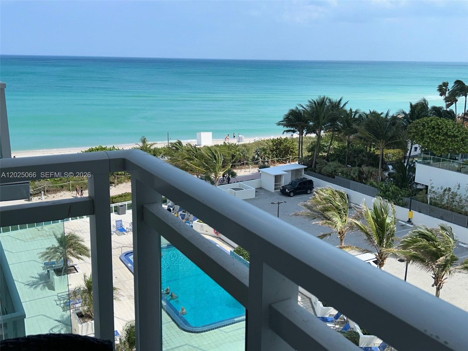 A12025066 — Miami Beach — 2