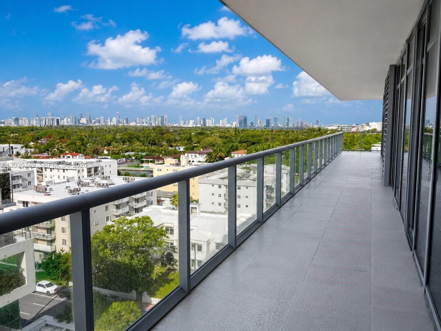 A12025249 — Miami Beach — 3