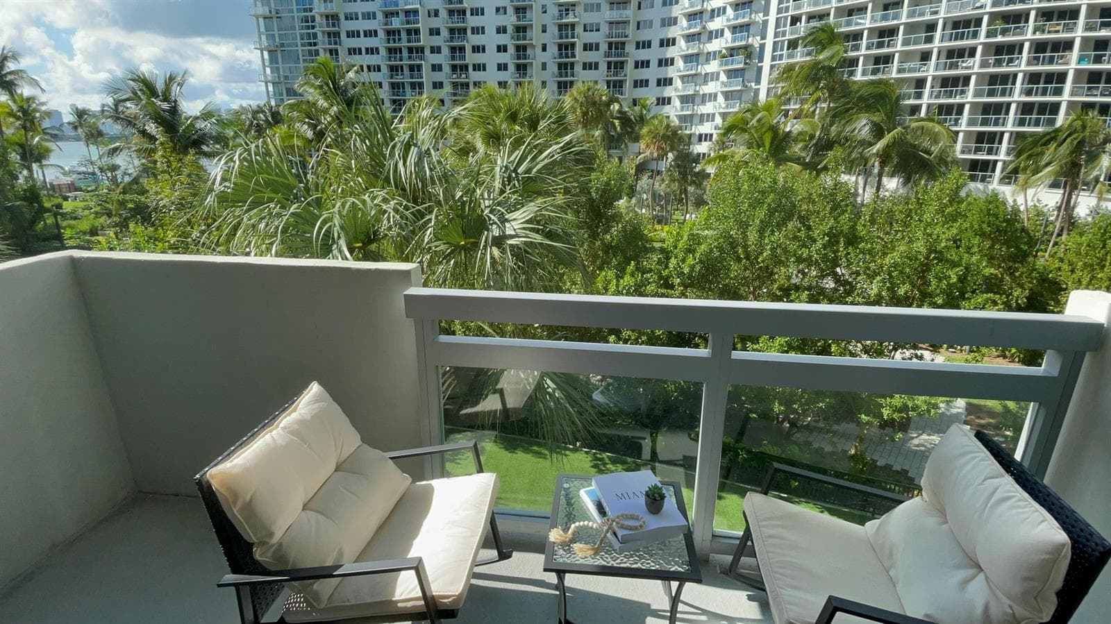 B26032873 — Miami Beach — 7