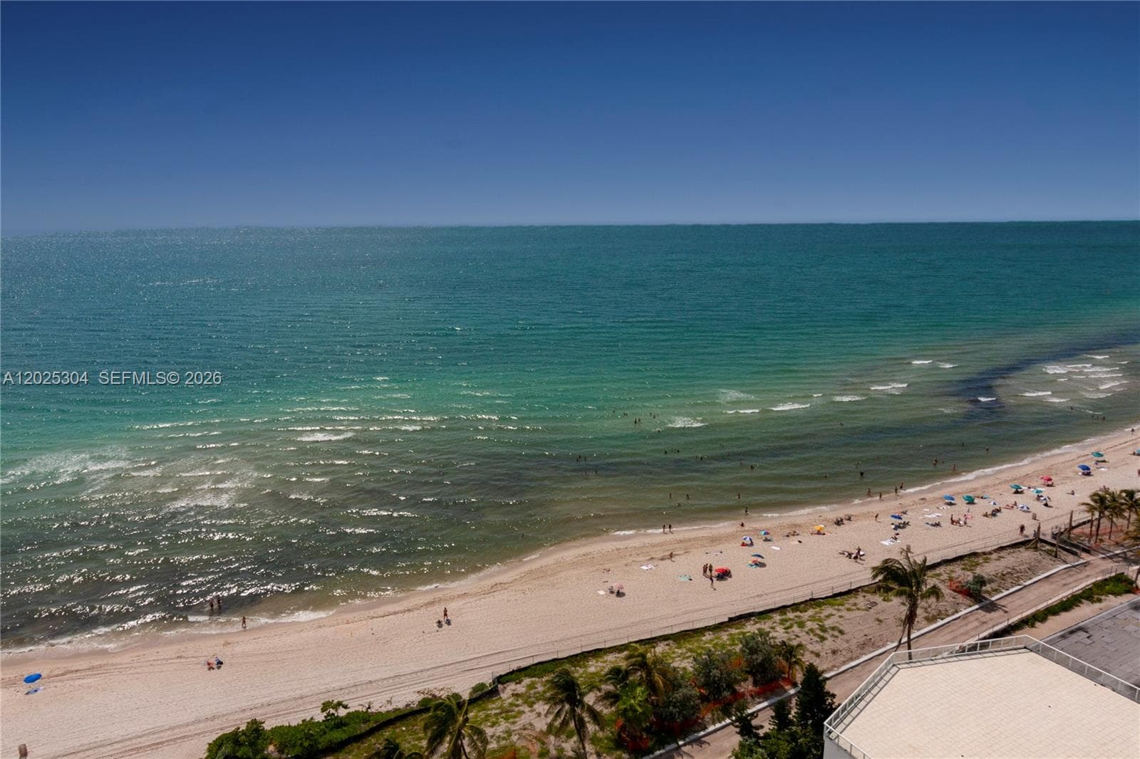 A12025304 — Miami Beach — 12