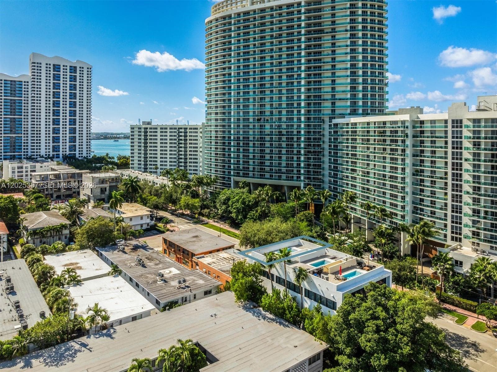 A12025357 — Miami Beach — 45