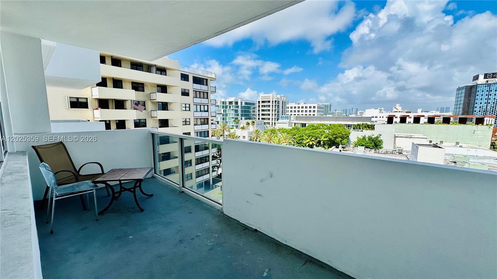 A12025359 — Miami Beach — 16