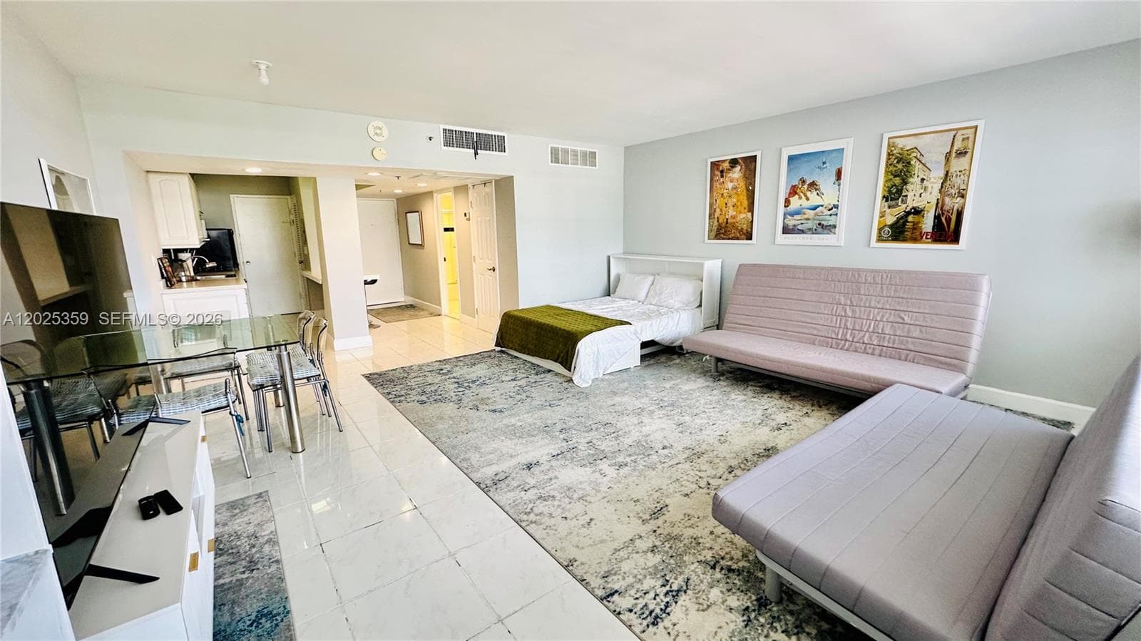 A12025359 — Miami Beach — 9