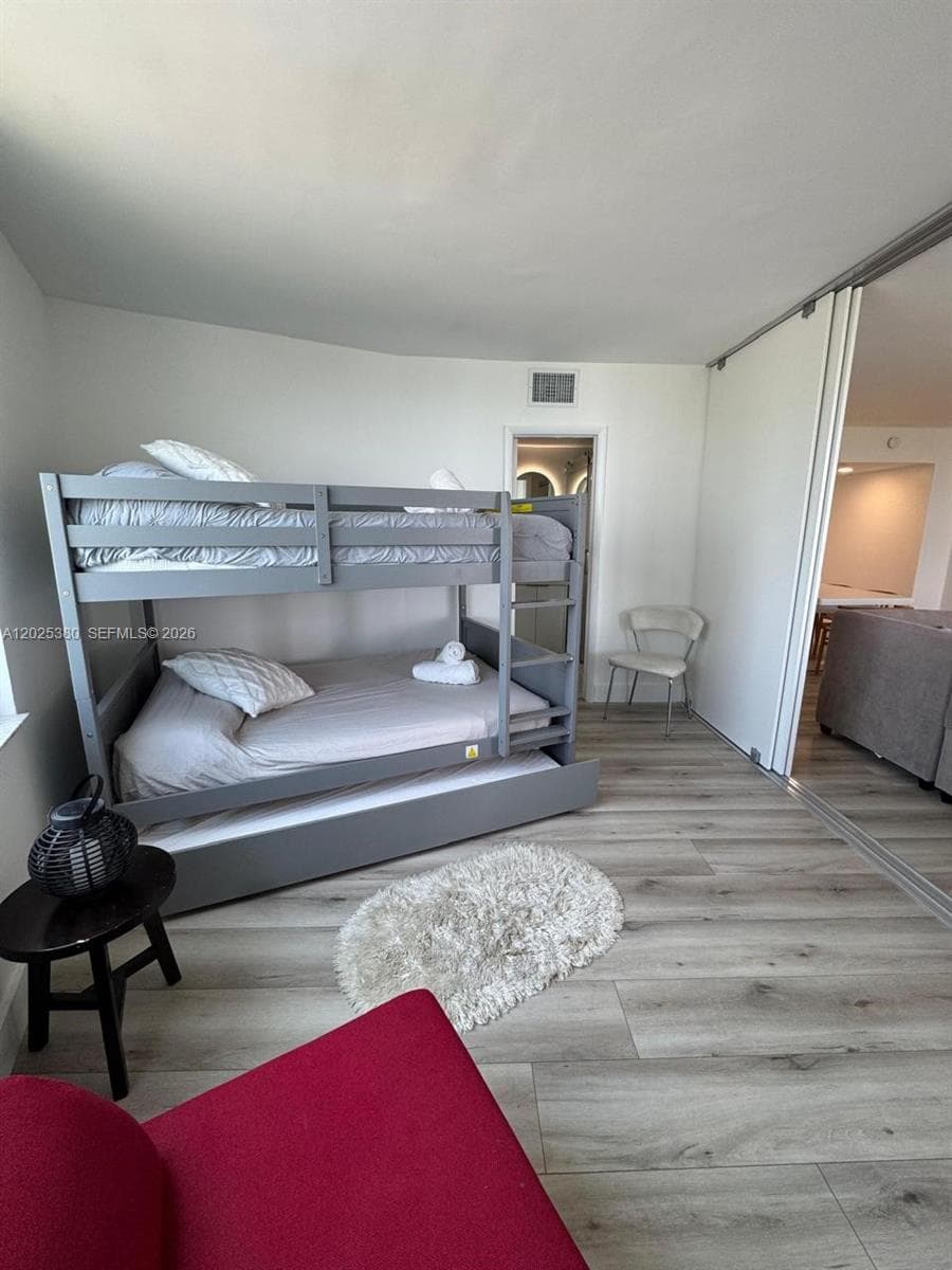 A12025380 — Miami Beach — 23
