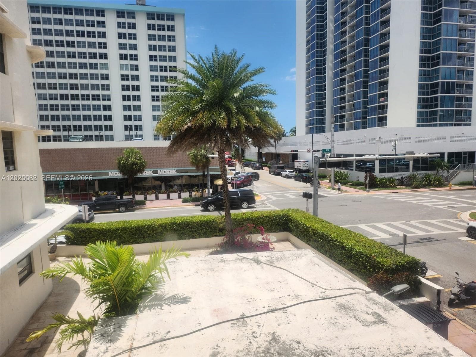 A12025583 — Miami Beach — 6