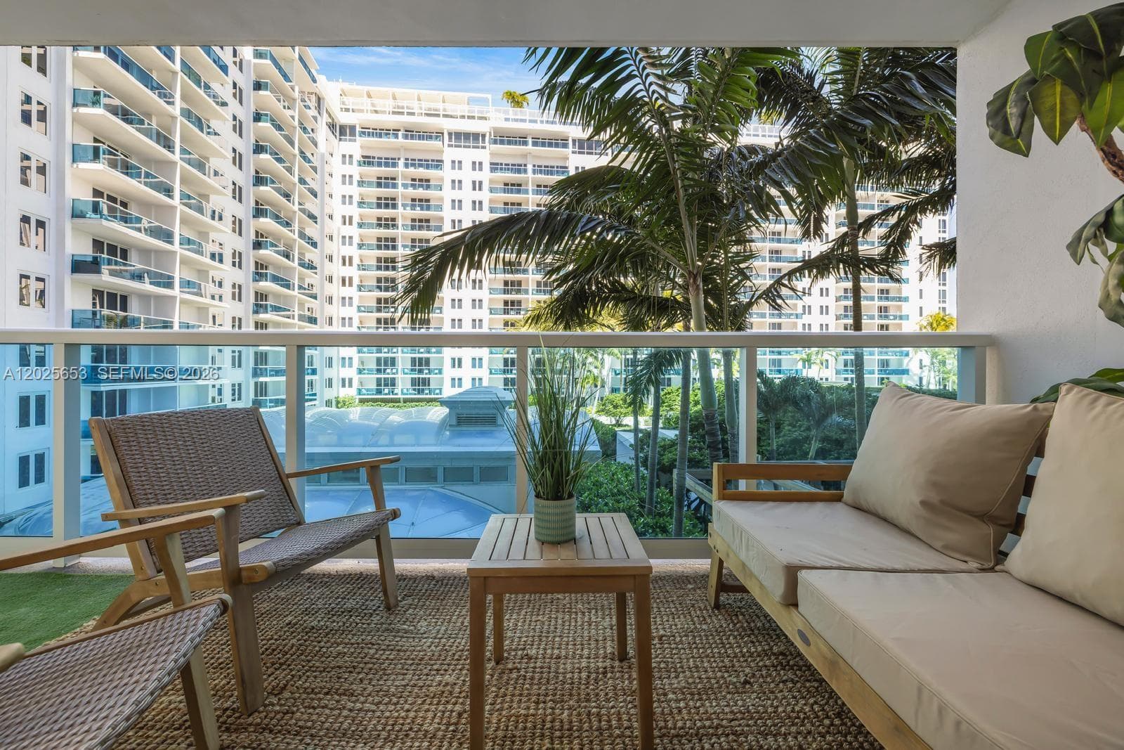 A12025653 — Miami Beach — 42