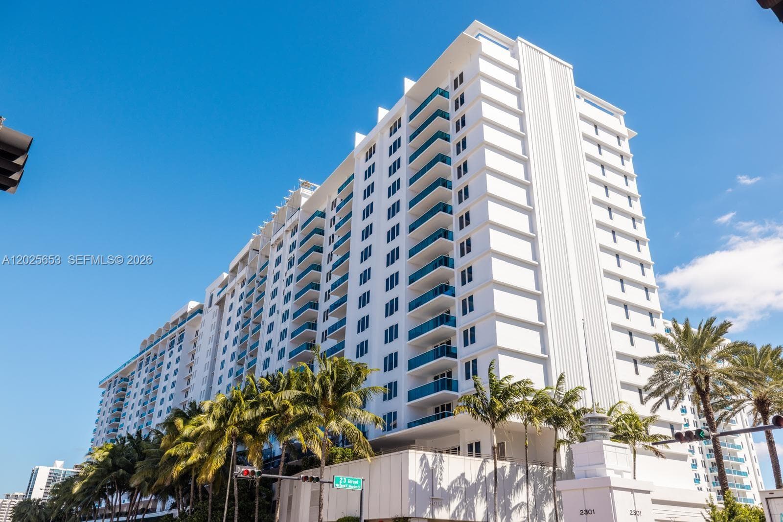 A12025653 — Miami Beach — 19