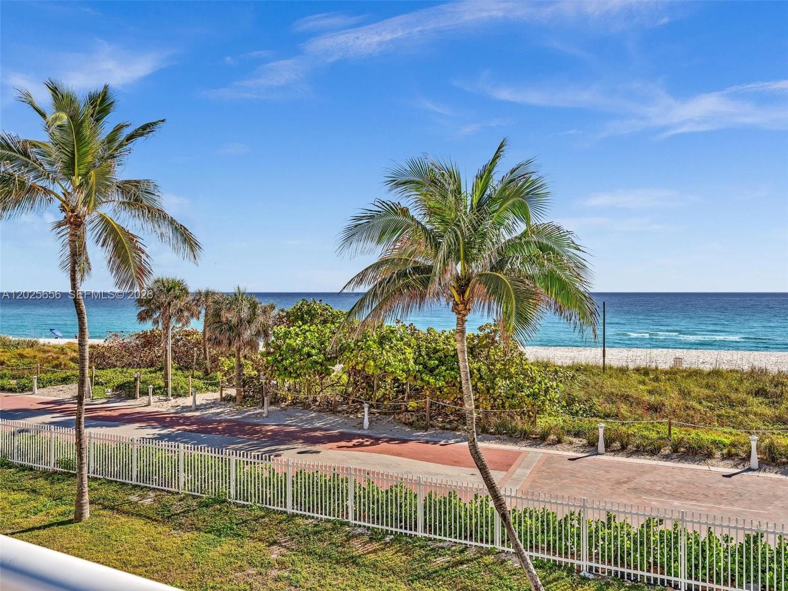 A12025656 — Miami Beach — 30