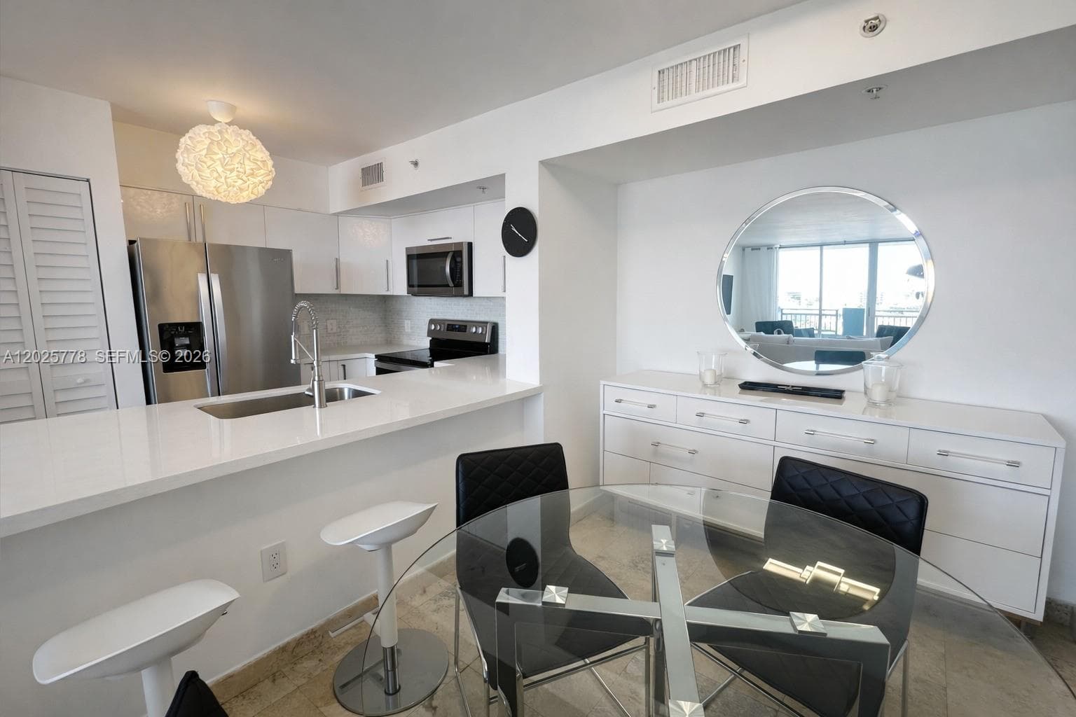 A12025778 — Miami Beach — 5
