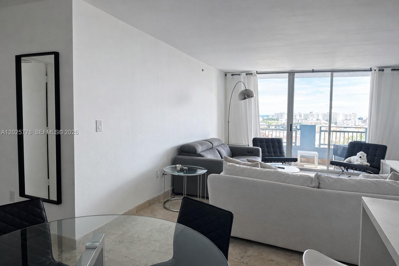 A12025778 — Miami Beach — 14