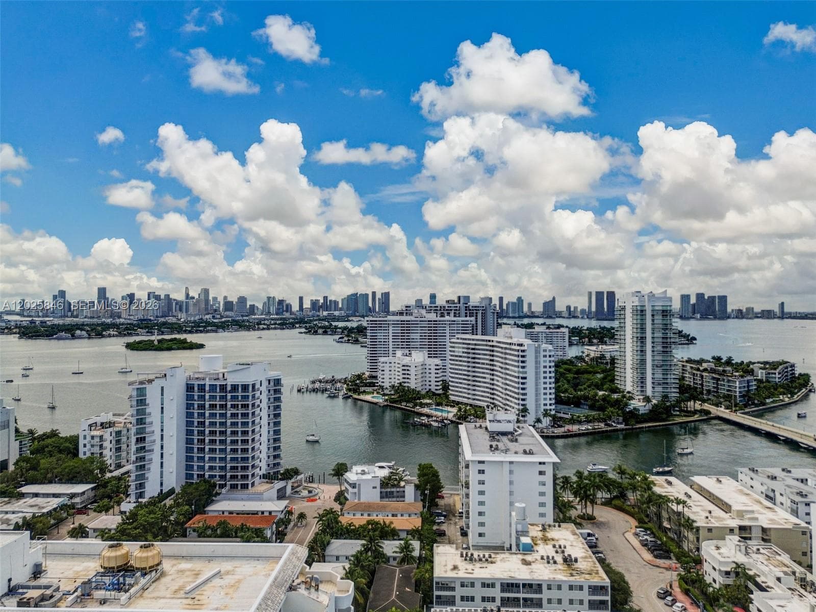 A12025846 — Miami Beach — 32
