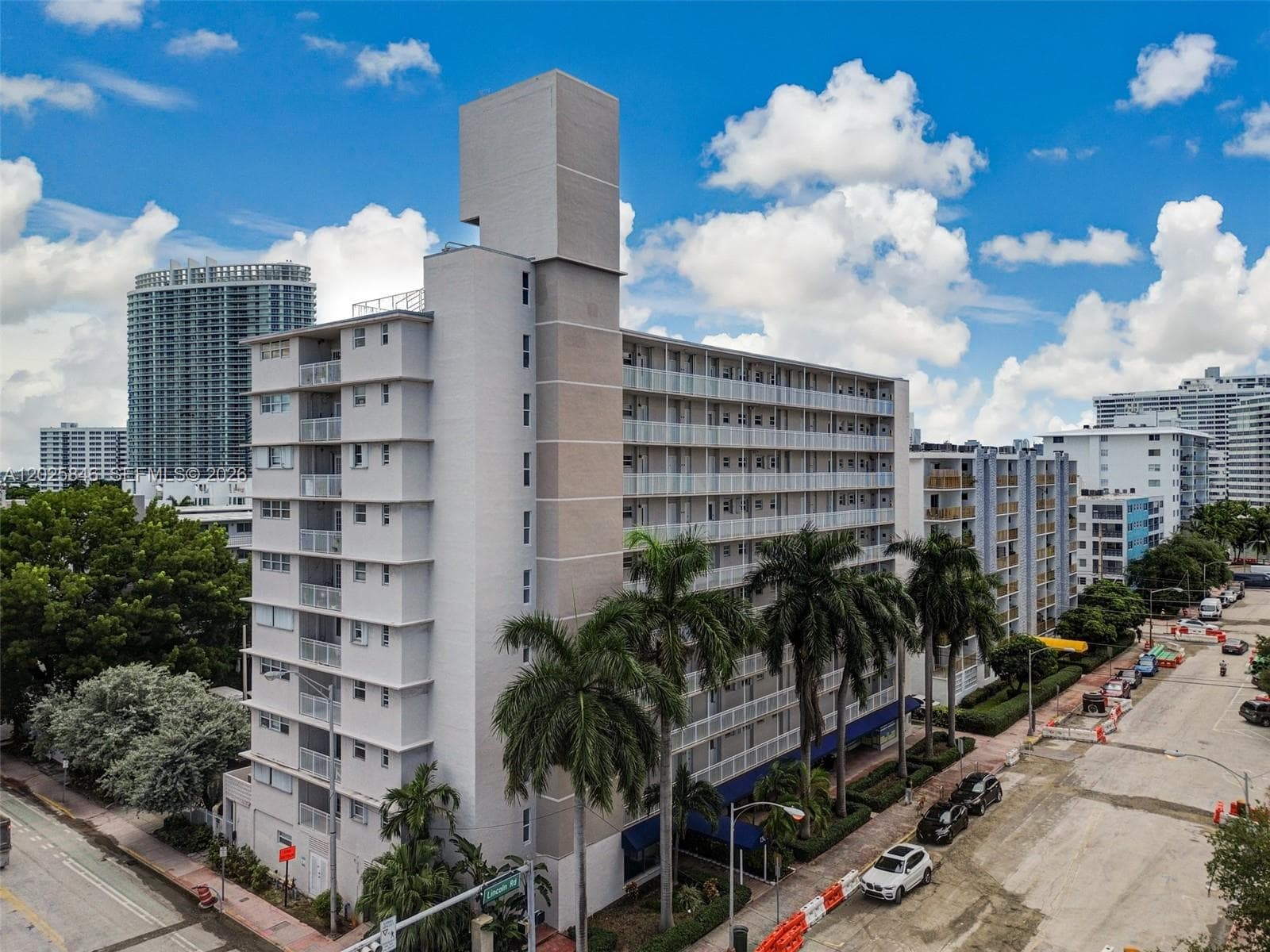 A12025846 — Miami Beach