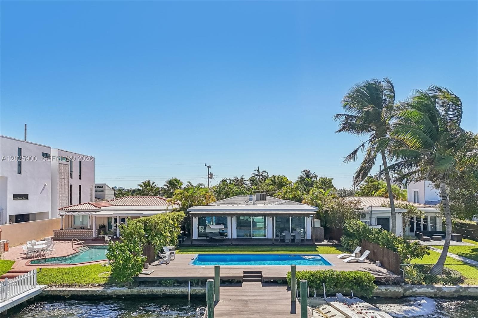 A12025900 — Miami Beach — 8