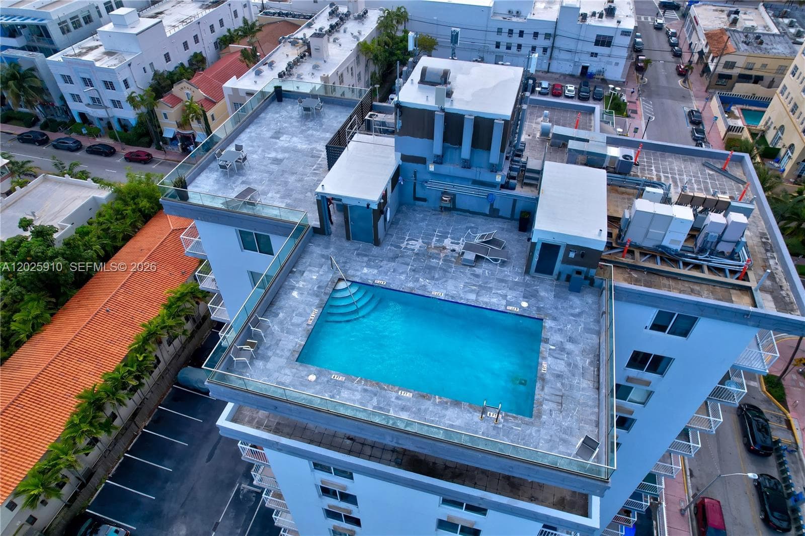 A12025910 — Miami Beach — 27