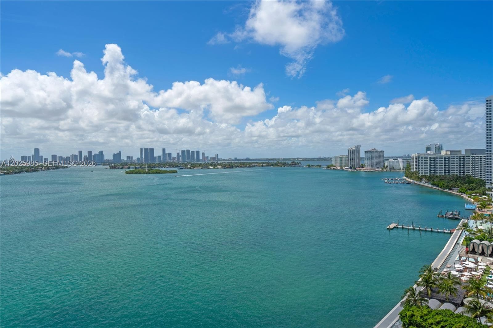A12025985 — Miami Beach — 19