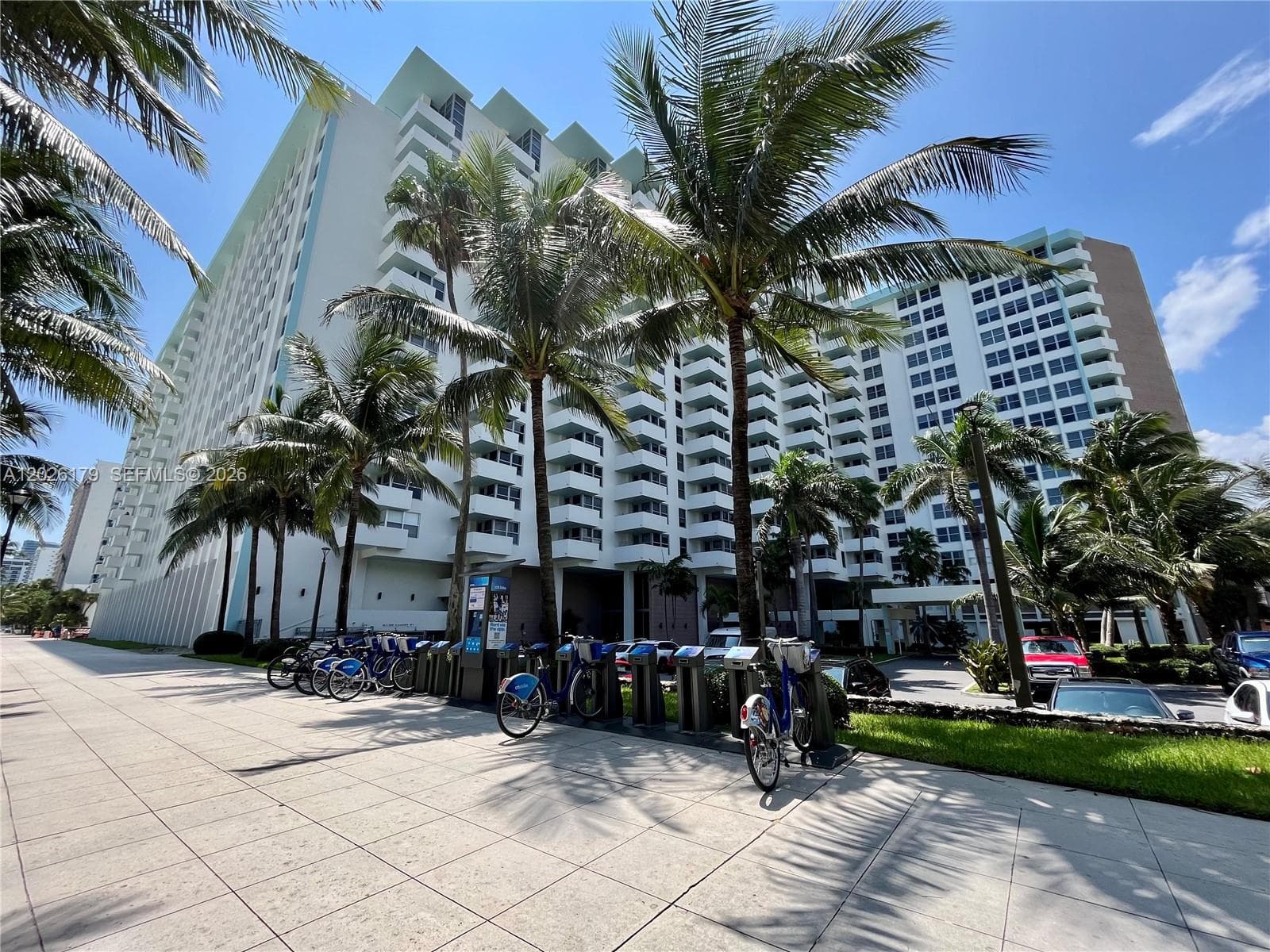 A12026179 — Miami Beach — 27