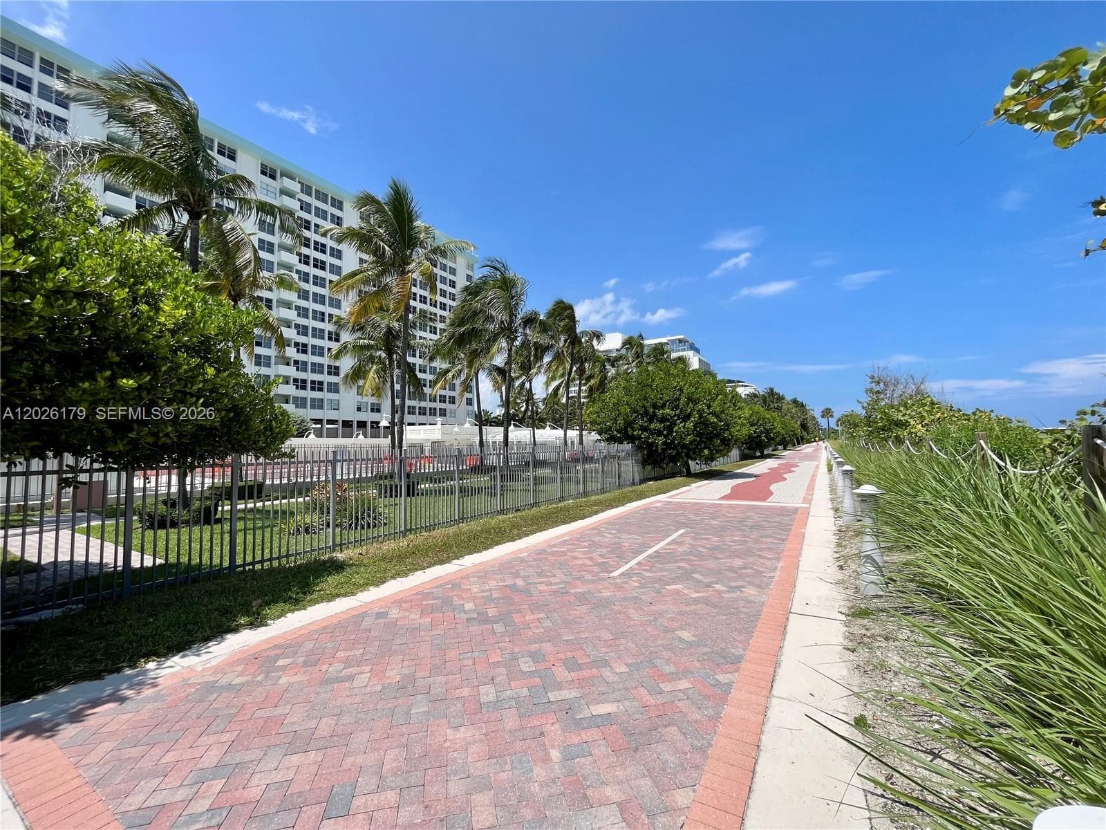 A12026179 — Miami Beach — 26