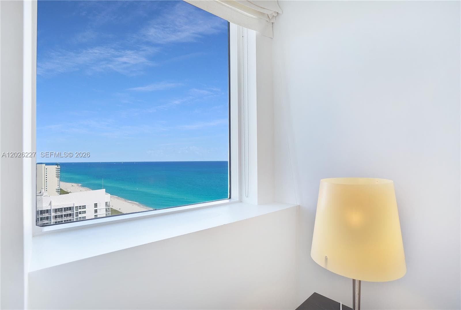 A12026227 — Miami Beach — 33