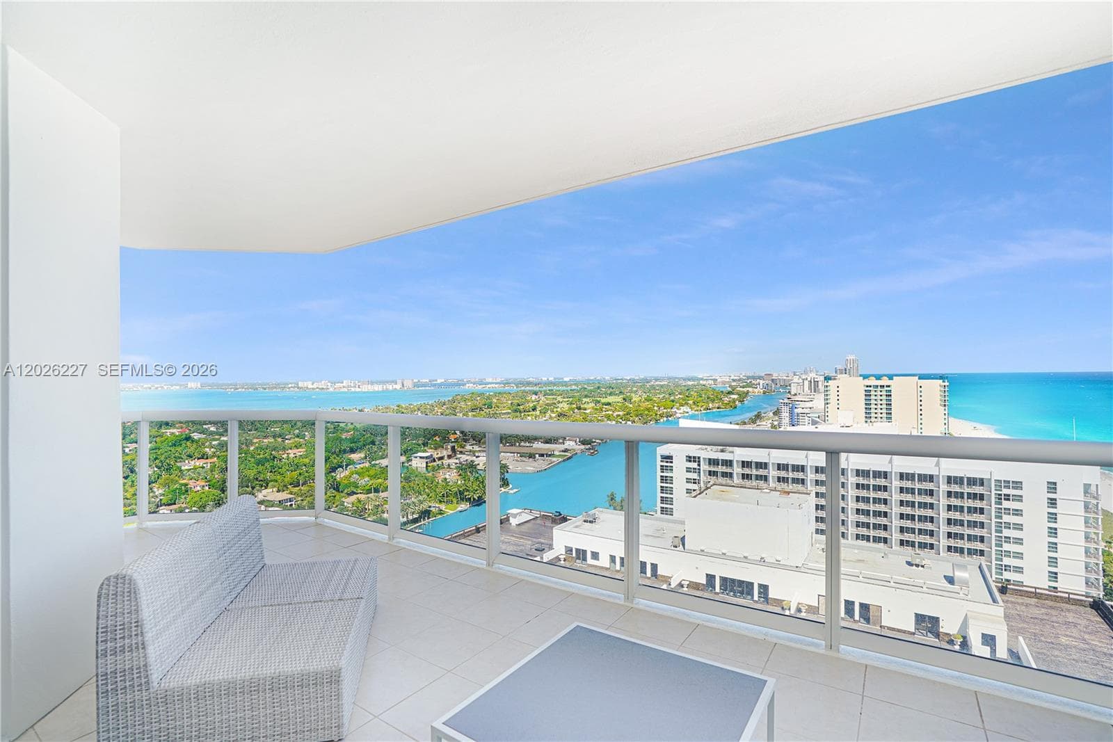 A12026227 — Miami Beach — 8