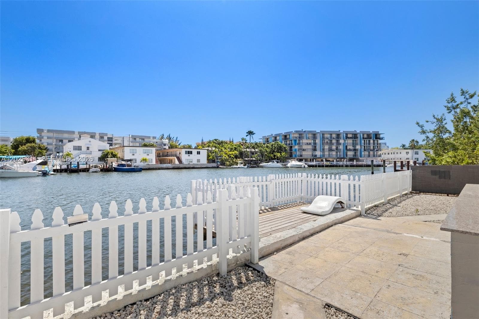 A12026311 — Miami Beach