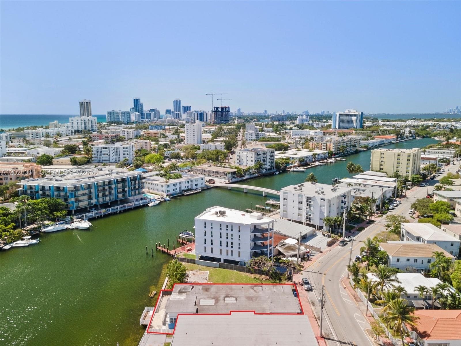 A12026311 — Miami Beach — 9