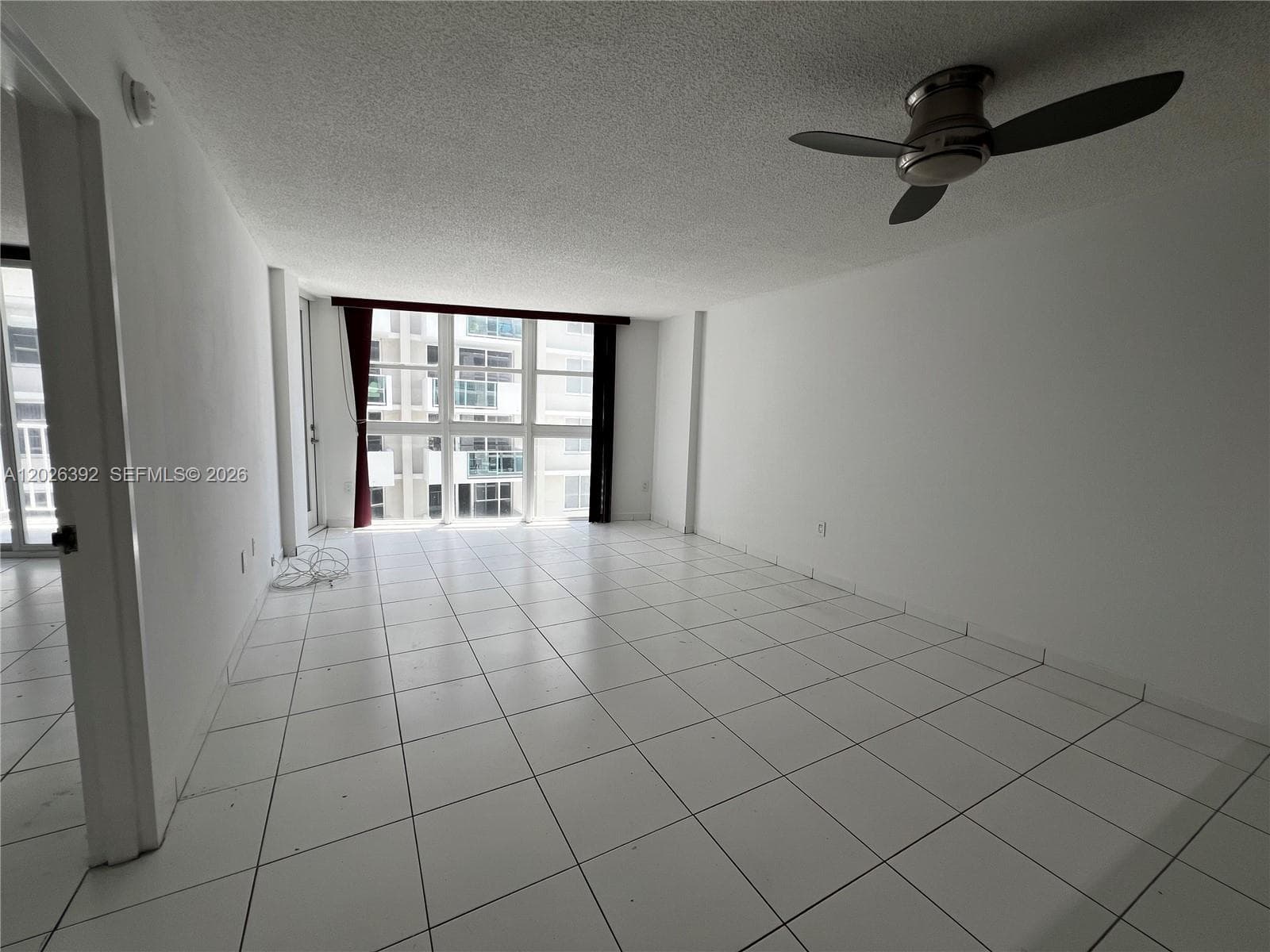 A12026392 — Miami Beach — 5