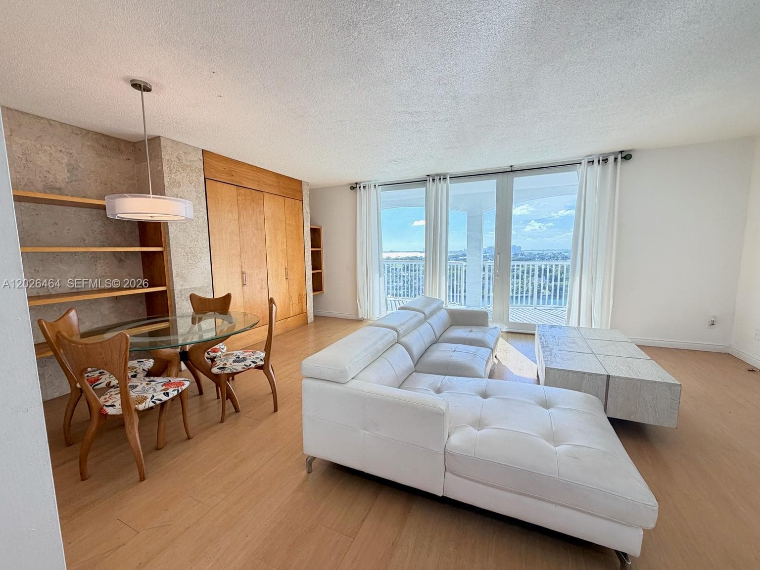 A12026464 — Miami Beach — 3
