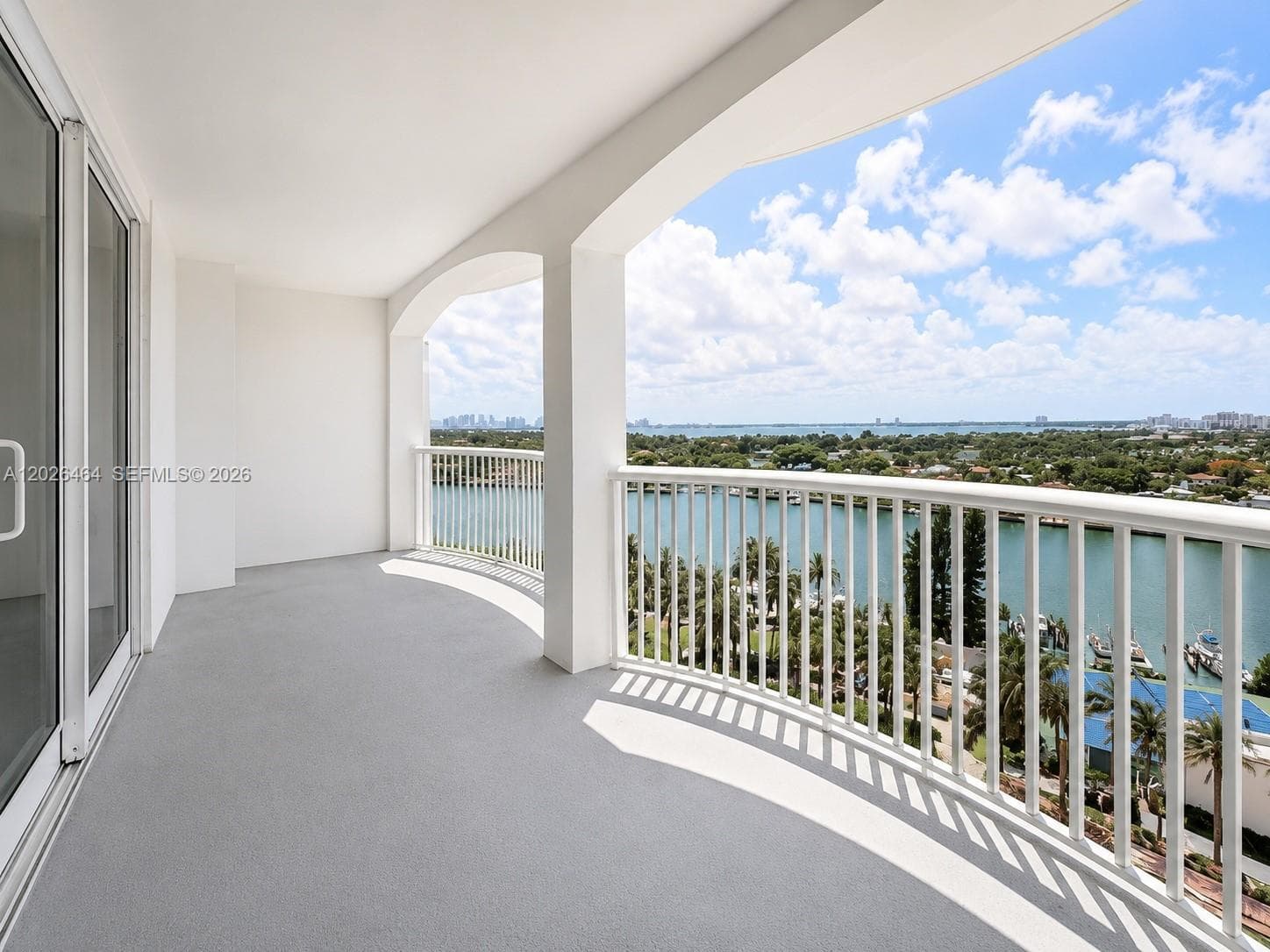 A12026464 — Miami Beach — 21
