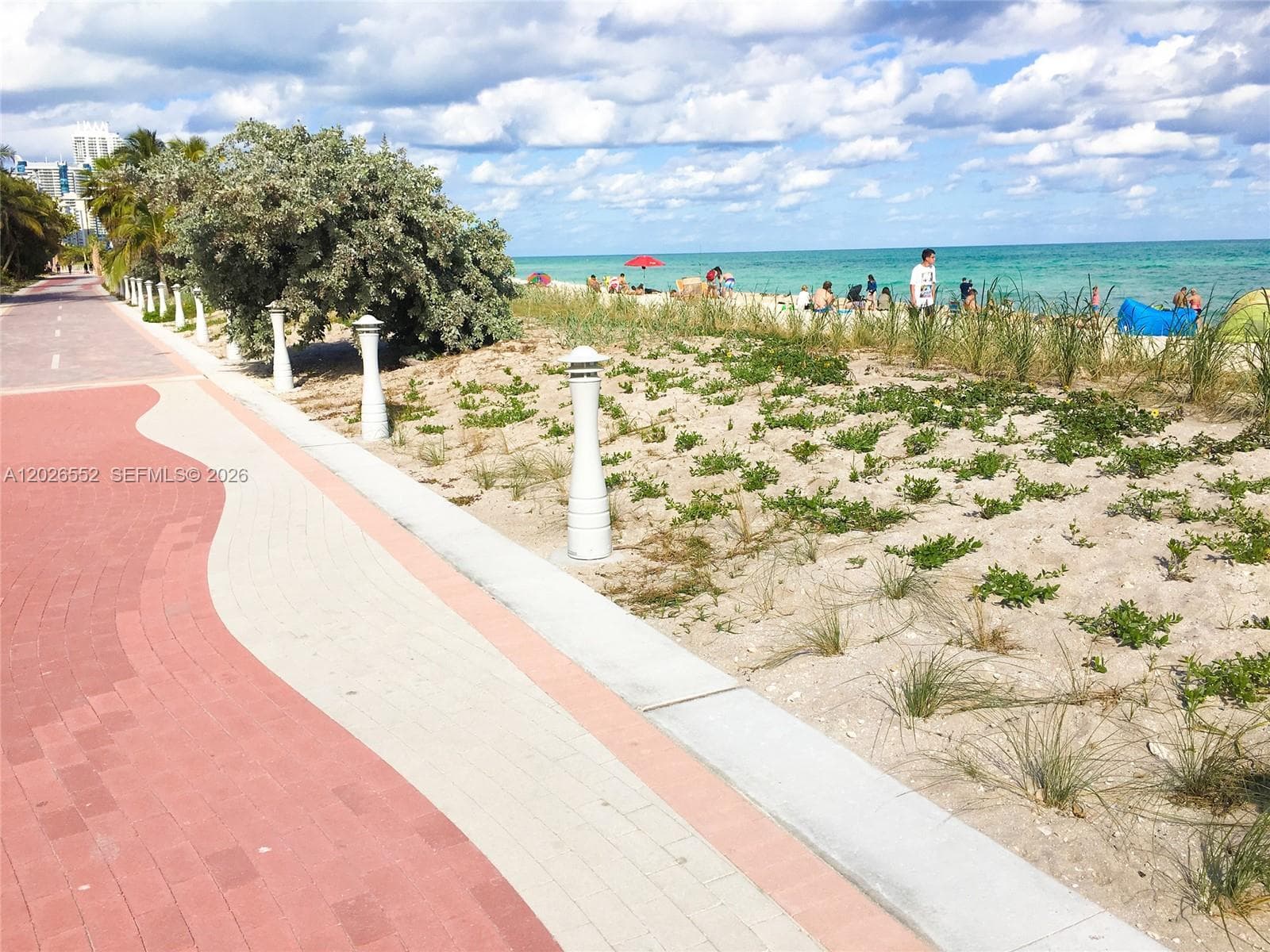 A12026552 — Miami Beach — 35