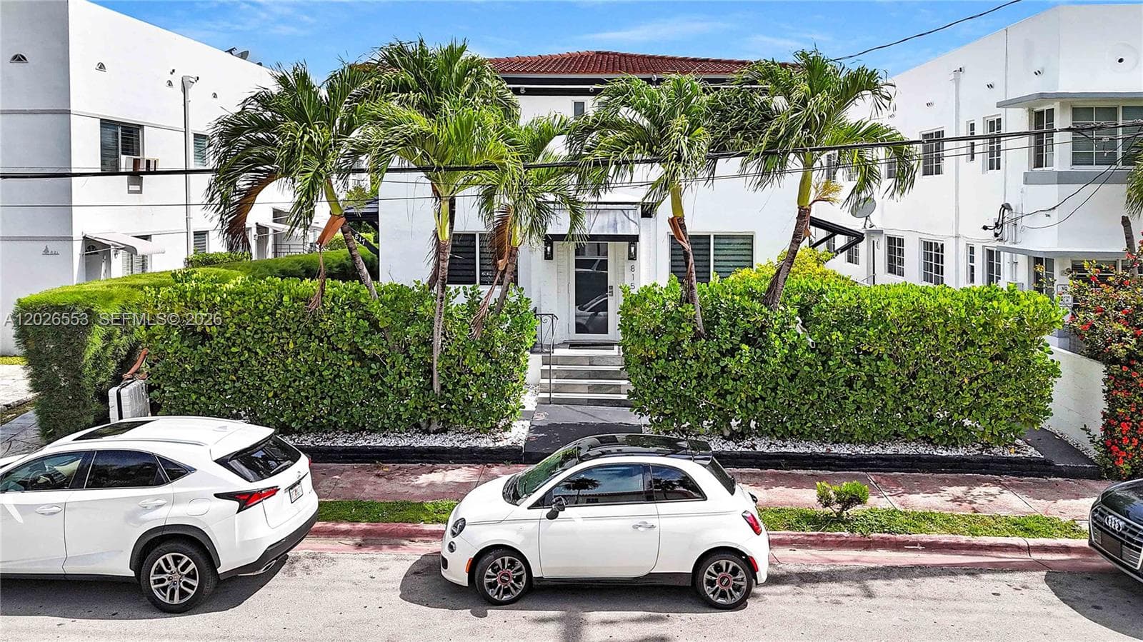 A12026553 — Miami Beach — 30