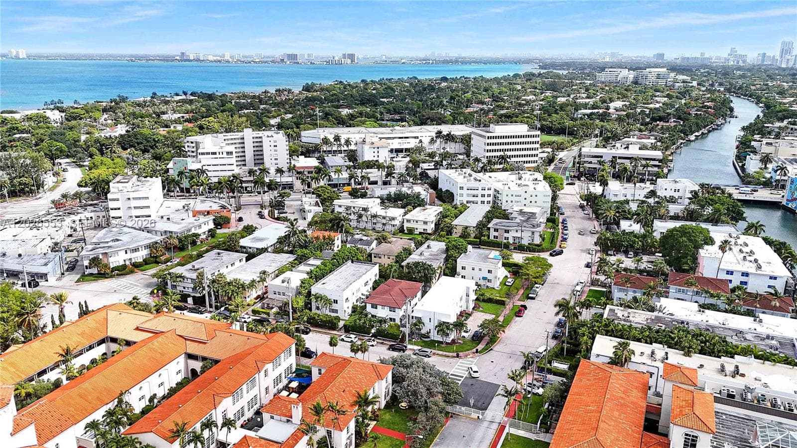 A12026553 — Miami Beach — 51