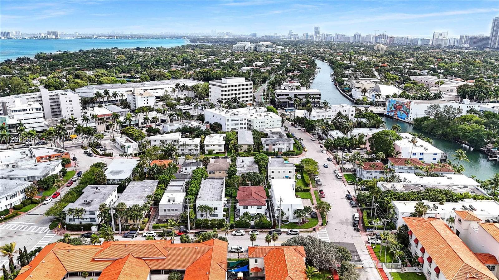 A12026553 — Miami Beach — 50