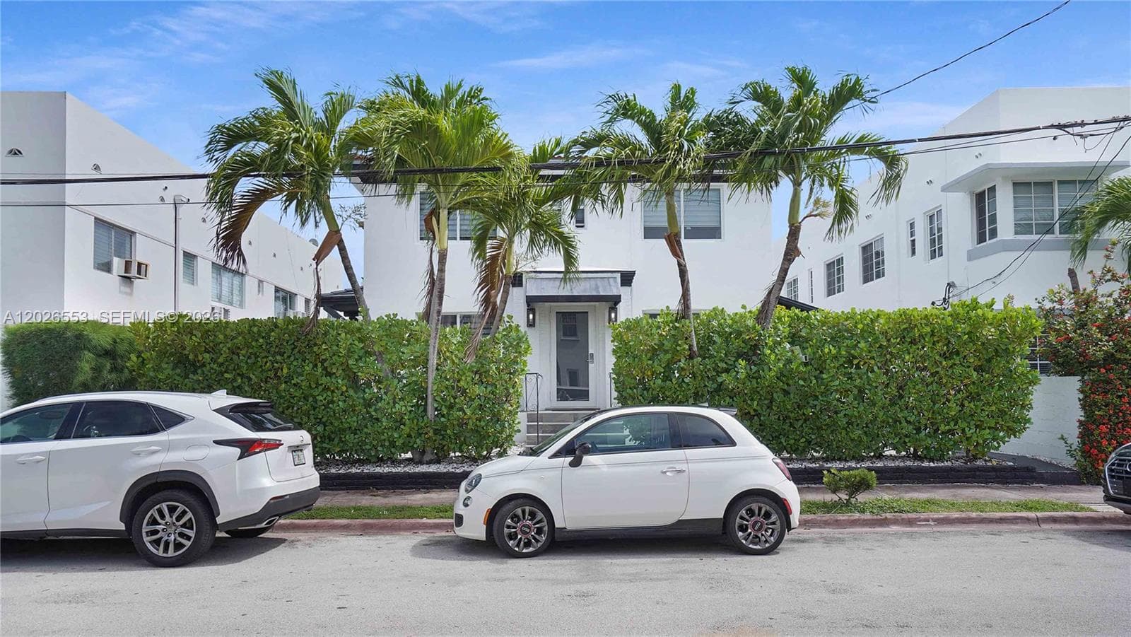 A12026553 — Miami Beach — 29
