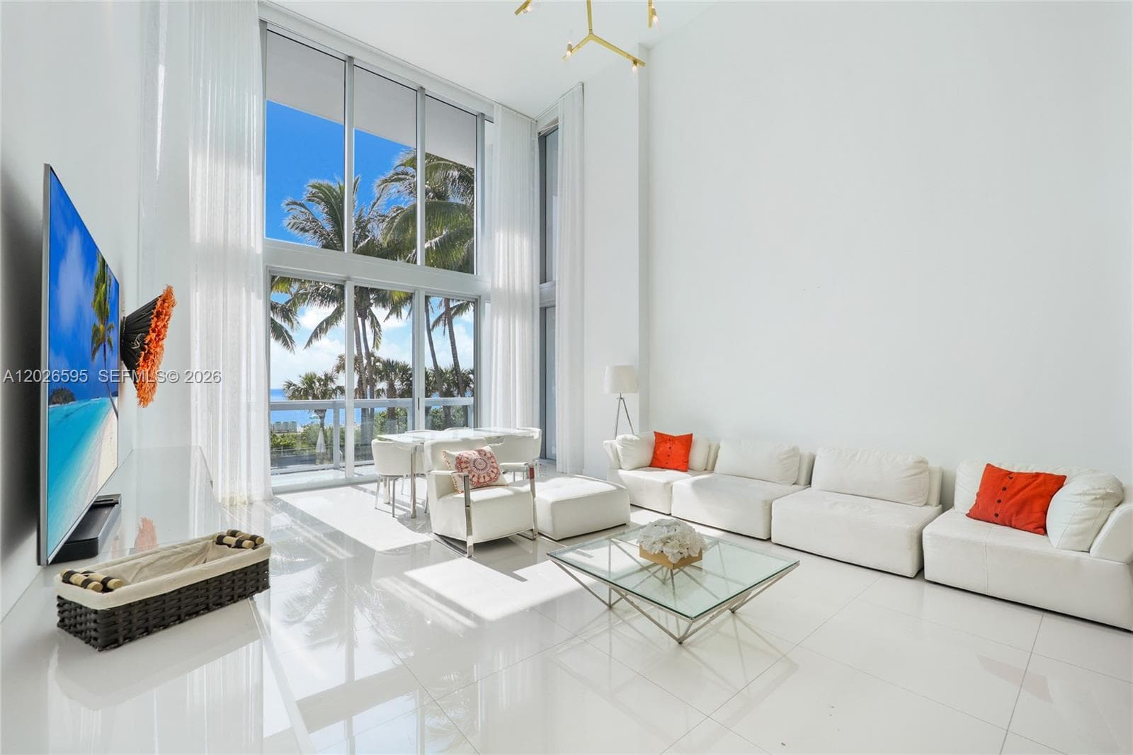 A12026595 — Miami Beach — 3