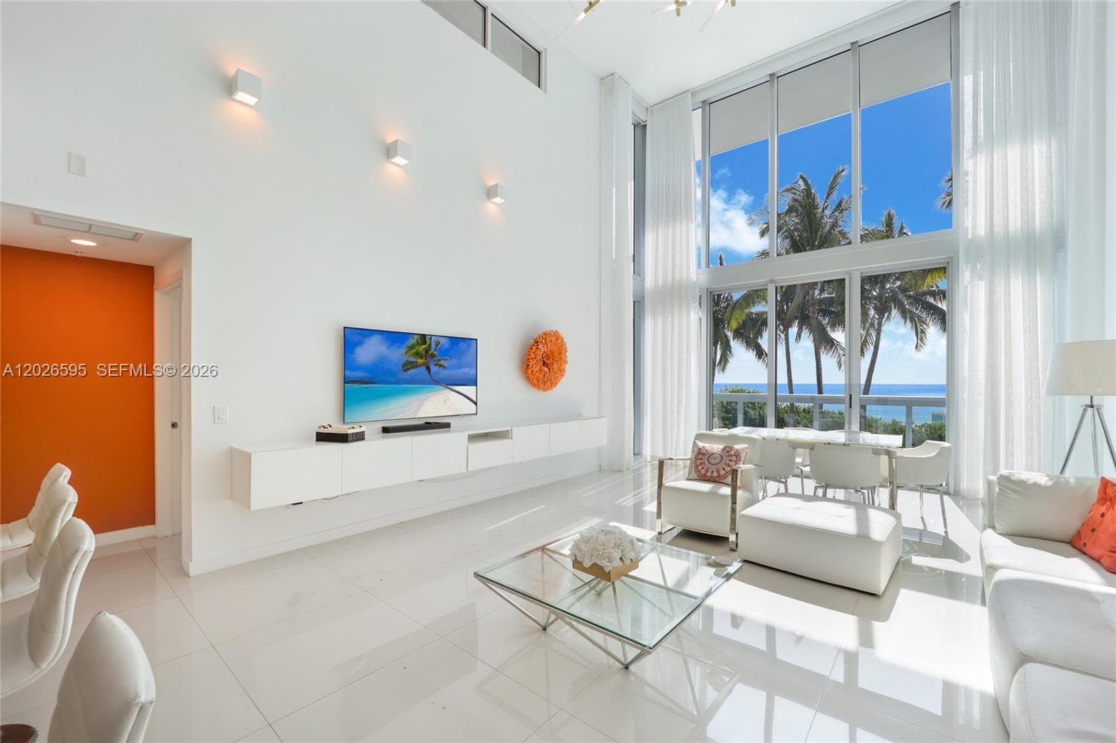 A12026595 — Miami Beach