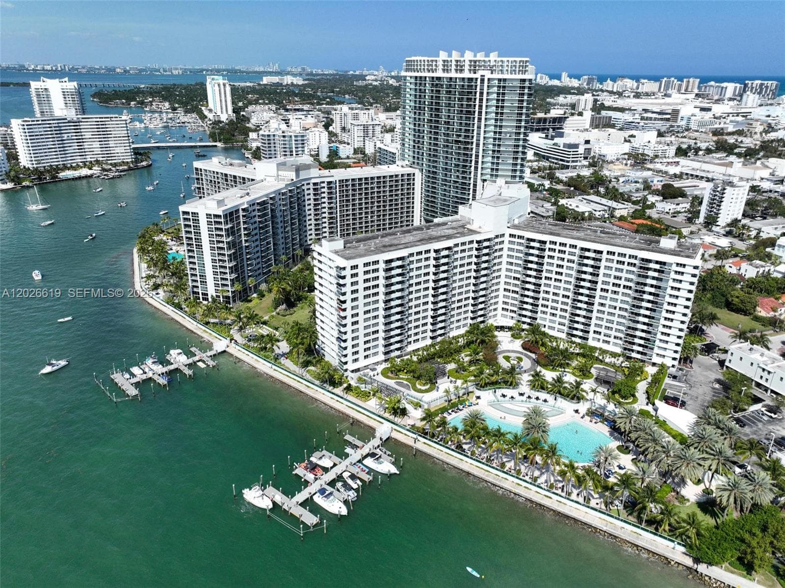 A12026619 — Miami Beach — 25