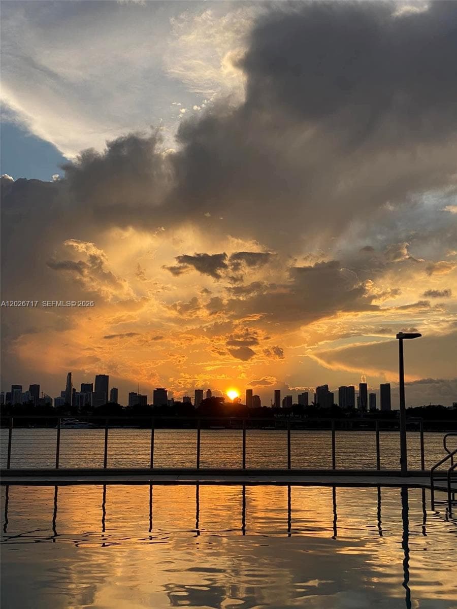 A12026717 — Miami Beach — 22