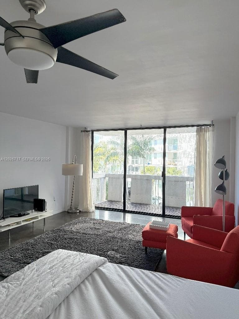 A12026717 — Miami Beach — 9