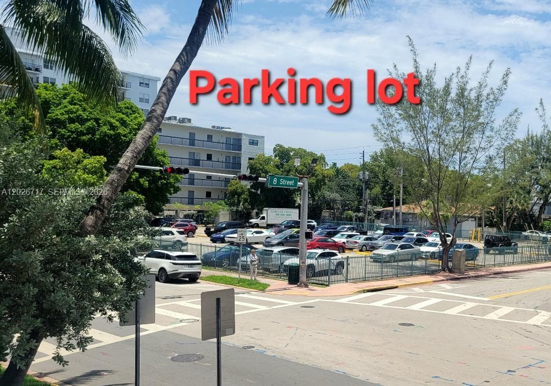 A12026717 — Miami Beach — 40